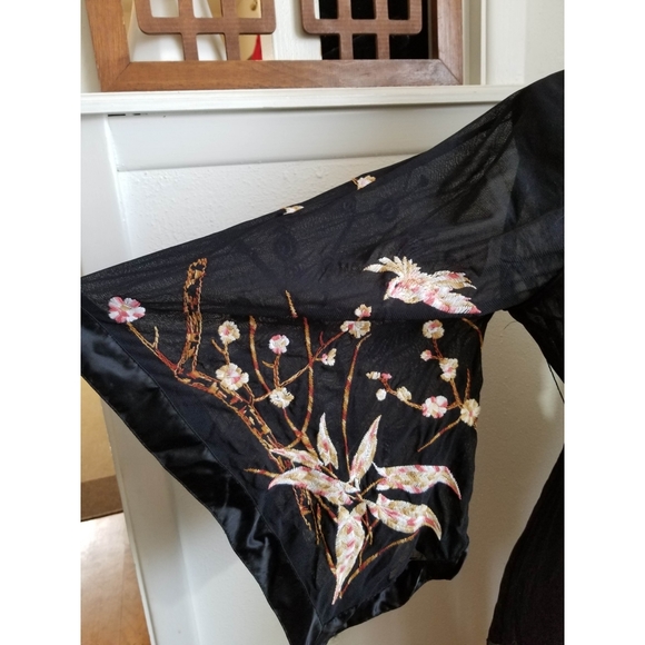 Embroidered Kimono Shirt - Picture 3 of 3